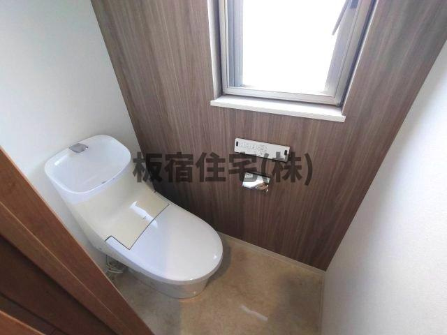 【トイレ】 | 高田屋久菱ビル | コンパクトで使いやすいトイレです