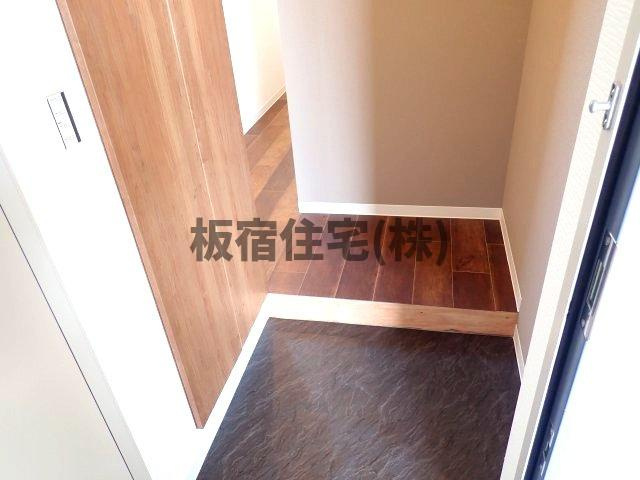 【玄関】 | 高田屋久菱ビル | シンプルで使いやすい玄関です