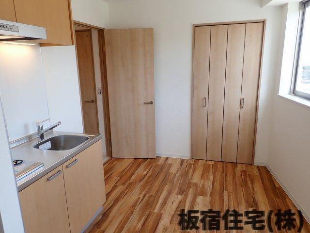 【居間・リビング】 | 高田屋久菱ビル | 使いやすい空間です。