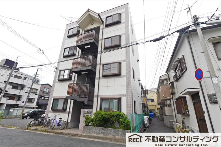 ハーベスト烏帽子のエントランス