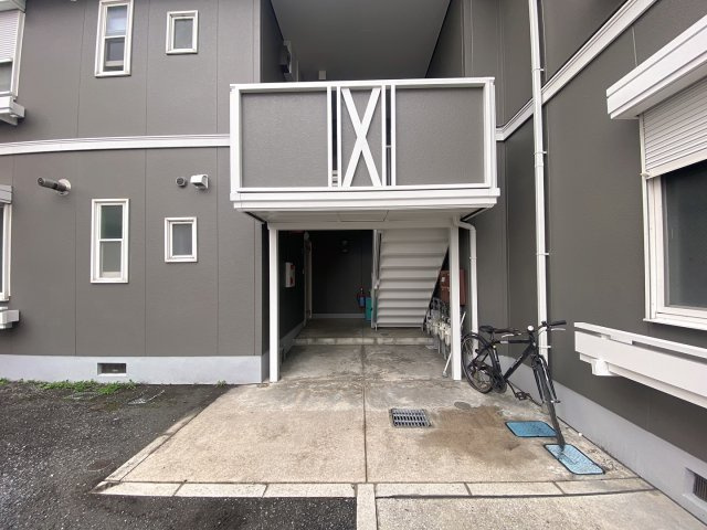 サニーハイツショウワのエントランス