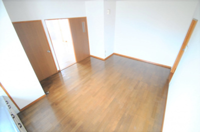 【居間・リビング】 | リバーコーポ | ゆったり過ごせるリビングです