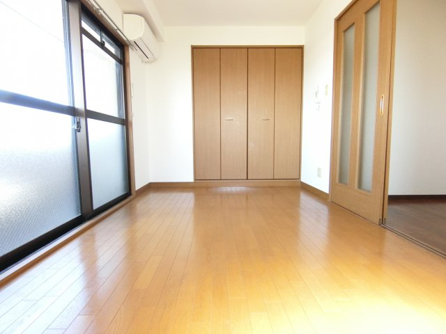 SNTハウスの洋室