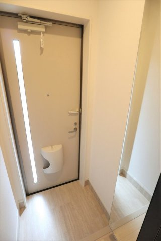 ムーンリバーBの玄関