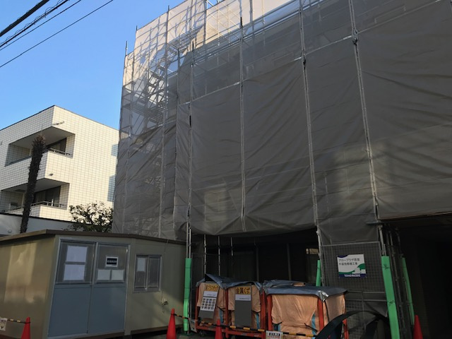 アロープラザ原宿の外観