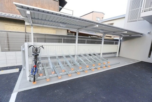 【その他共用部分】 | アーバングランデ吹田 | 自転車置き場
