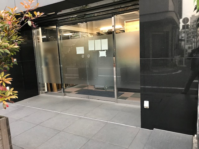 Ｏ＆Ｋ南青山のエントランス