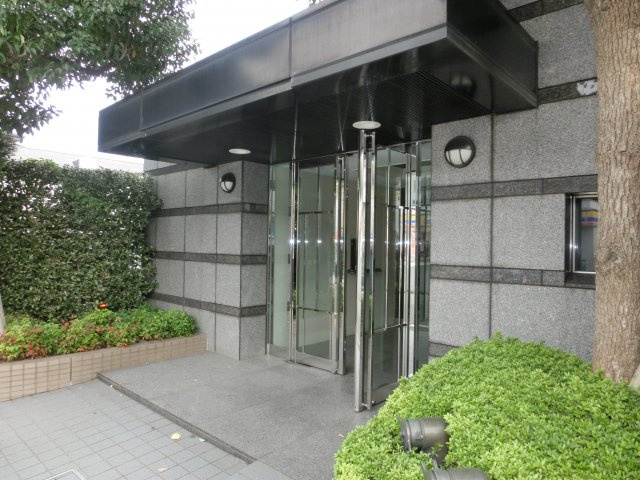 メイツ川越岸町のエントランス