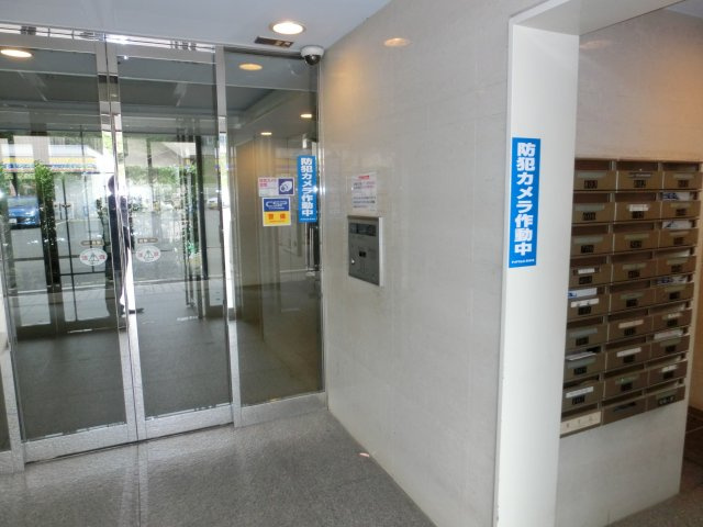 メイツ川越岸町のエントランス