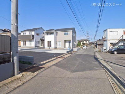 【前面道路含む現地写真】 | つくば市谷田部 第8　3号棟クワイエ地震の揺れを吸収する家　