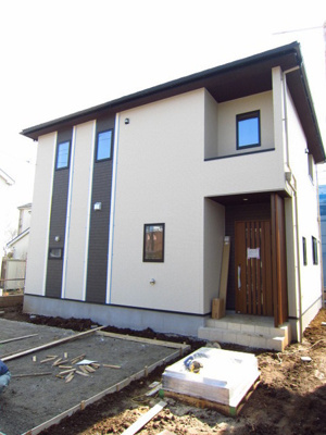 【外観】 | 小松4期　2号棟　ケイアイフィット建物地盤保証の家 | 高品質でも嬉しい低価格♪デザイン性にも優れてます♪充実の長期保証♪防火性の高い外壁を仕様してます♪