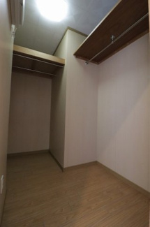 【収納】 | 宇根氏貸間 | ウォークインクローゼット