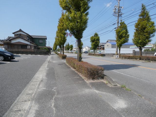 グリーン リヴァージュの周辺|前面道路