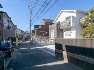 【前面道路含む現地写真】 | 前面道路は南側公道４メートルに接道しております。