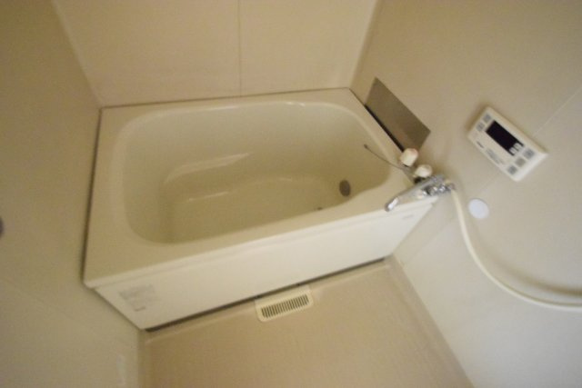 飛の台ハイツＡ・Ｂ棟の浴室