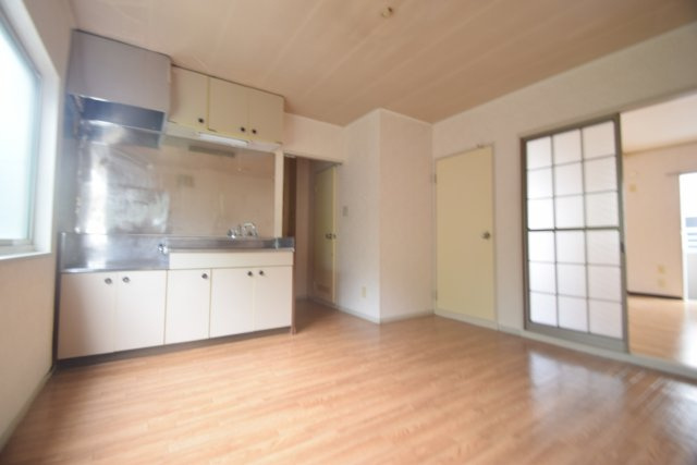 飛の台ハイツＡ・Ｂ棟の居間・リビング