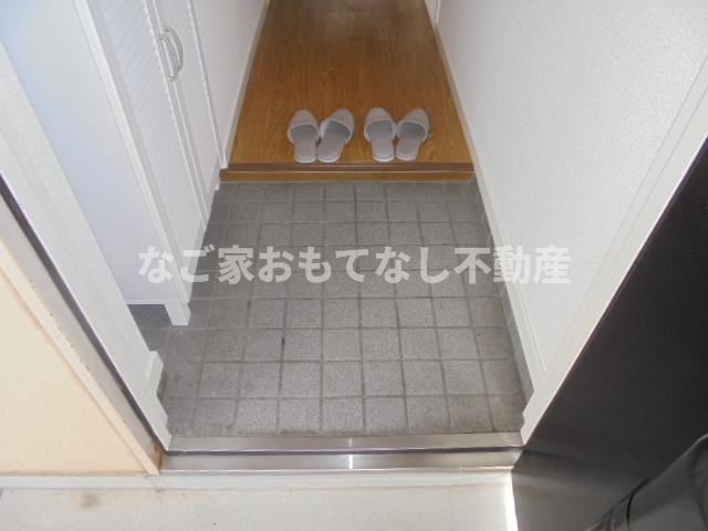 【玄関】 | ノイ・ルミナス | ※別号室の写真です