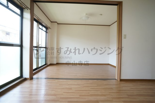 アメニティマンションⅡの居間・リビング