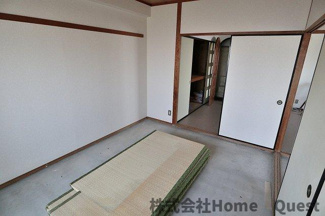 【寝室】 | エメラルドマンション
