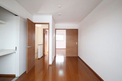 【洋室】 | シティーパルB | 2F南側のお部屋です