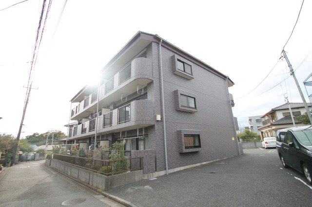 コンフォール滝上の外観