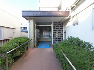 【エントランス】