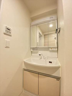 【洗面所】 | ベラ・ルーナ