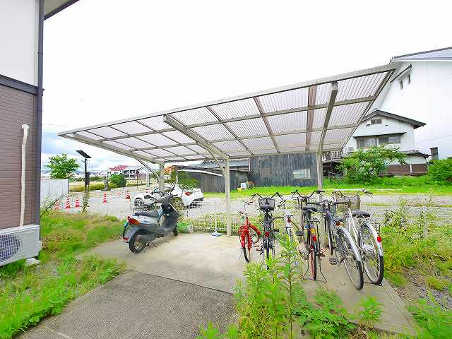 サニーコート結崎のその他共用部分|自転車置き場です