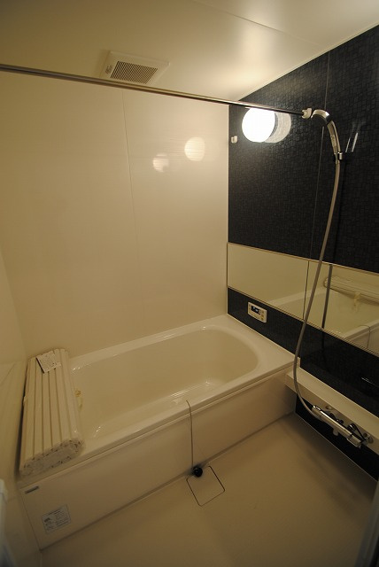 オッツ梅満の浴室