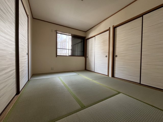 尼崎市上坂部３丁目のアパートの和室