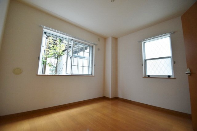 ウィステリアⅢのその他|洋室5.6帖