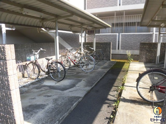 橋爪第2ビル　アダージォのその他共用部分|屋根付き駐輪場