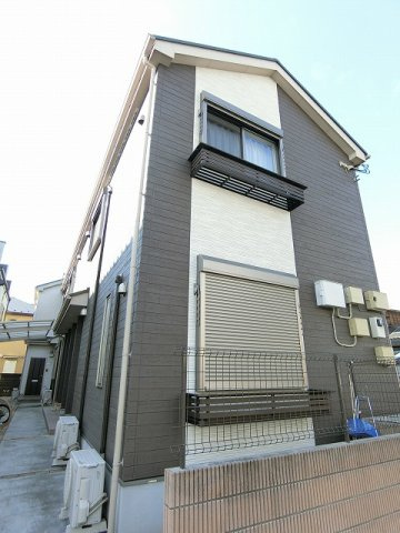 ファーストステージの外観