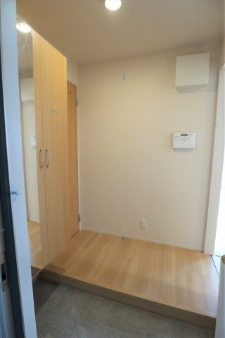 ハイアークＤの玄関