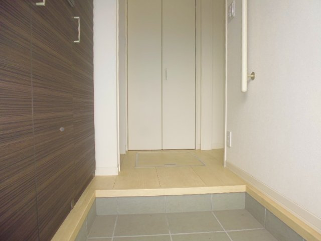 グリナージュⅡの玄関