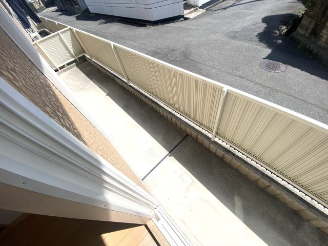 シャーメゾンマルニのバルコニー