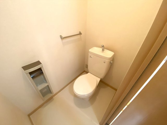 シャーメゾンマルニのトイレ