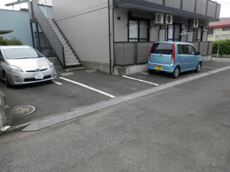 【駐車場】