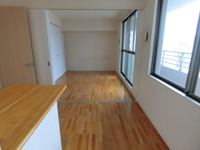 【洋室】 | VILLE NEUVE南森町（ヴィルヌーヴ）