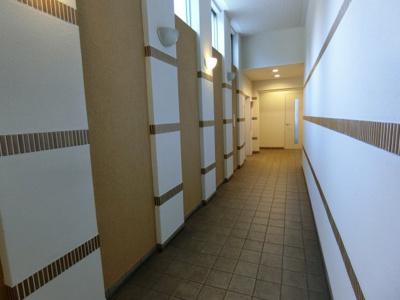 【ロビー】 | VILLE NEUVE南森町（ヴィルヌーヴ）