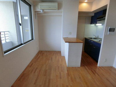 【居間・リビング】 | VILLE NEUVE南森町（ヴィルヌーヴ）