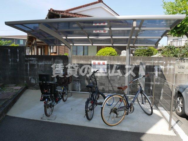 【その他共用部分】 | シャーメゾンＣＲＩＥ | シャーメゾンＣＲＩＥの駐車場