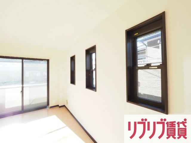 ELEGANTE HILLS(エレガンテ ヒルズ)の居間・リビング