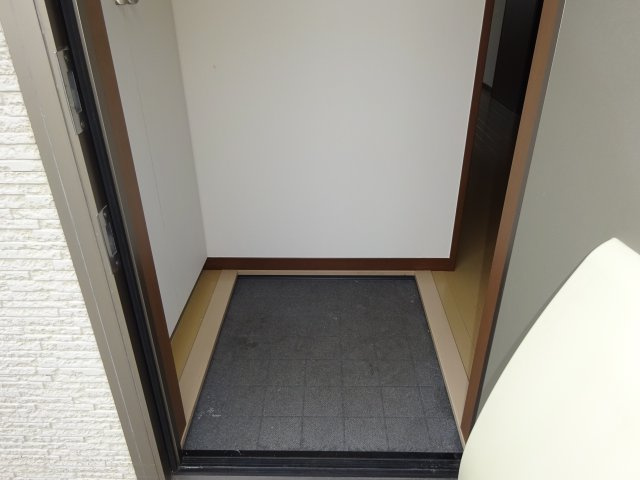 ステラート中央の玄関