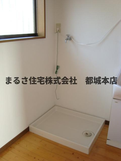 前田鈴子貸家の洗面所