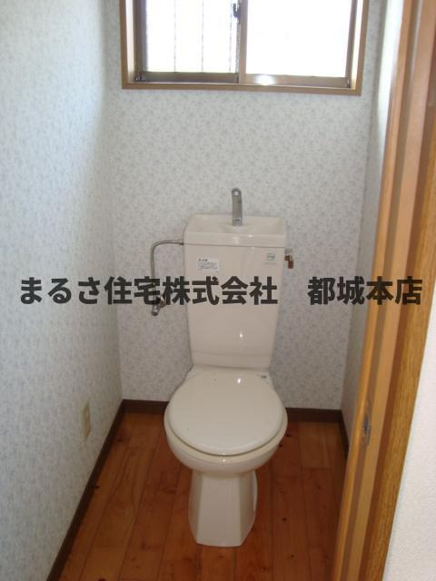 前田鈴子貸家のトイレ
