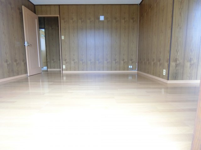 須賀一戸建の内装