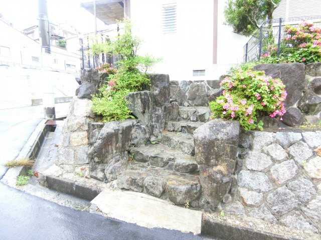 須賀一戸建のエントランス