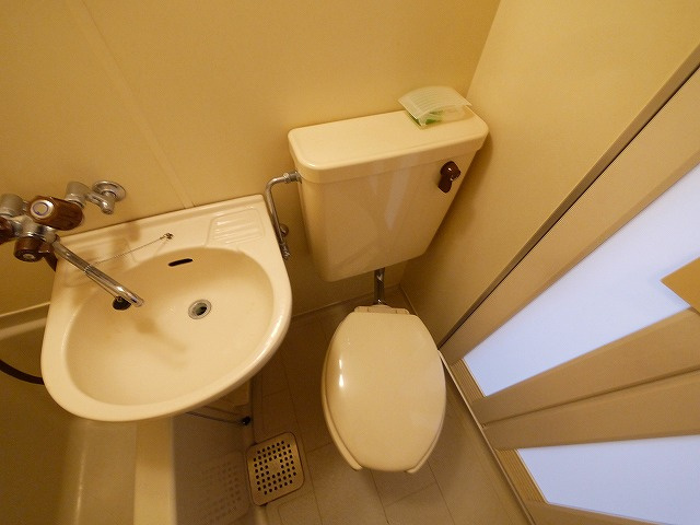 シティホームズ女子大前のトイレ|シンプルで使いやすいトイレです