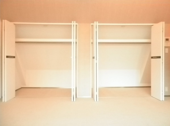 千代田区三番町の賃貸マンションのその他|クローゼット・モデルルーム